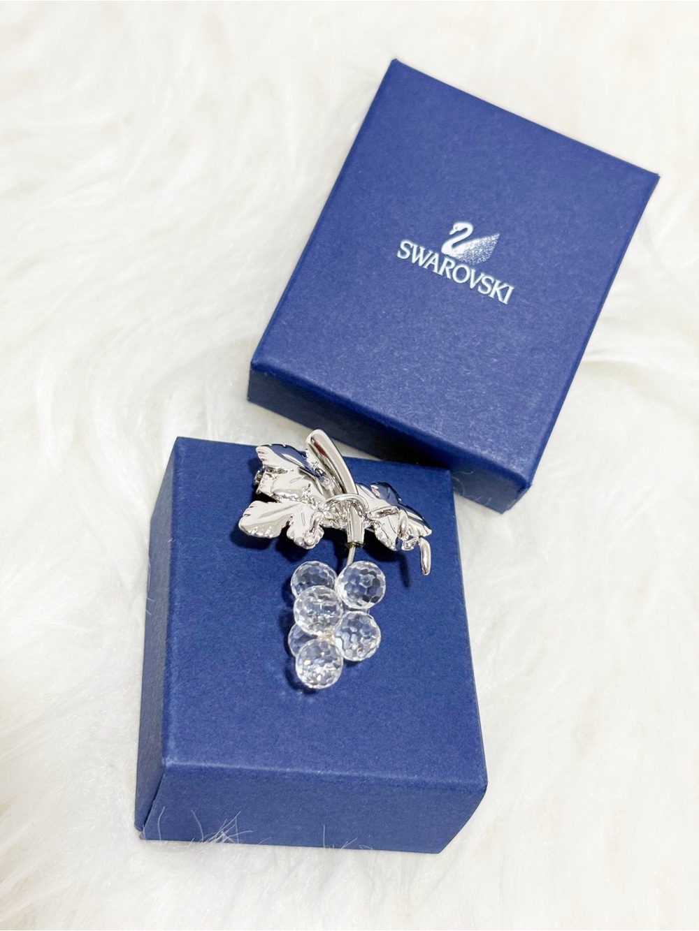 Swarovski Crystal Memories Silver Tone Grapes Brooch